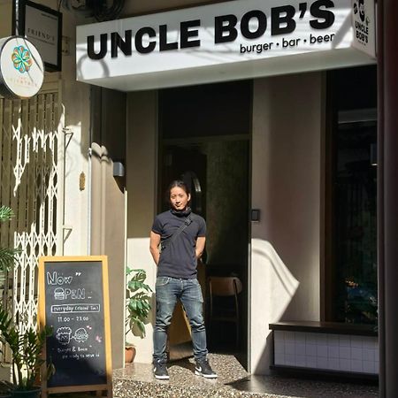 The Orientale Hostel Bangkok Exterior photo