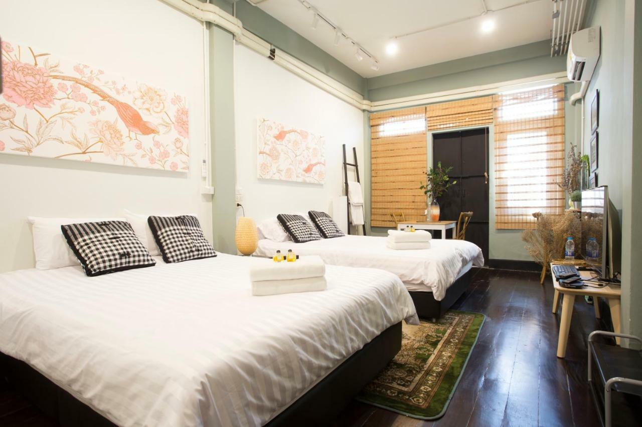 The Orientale Hostel Bangkok Exterior photo